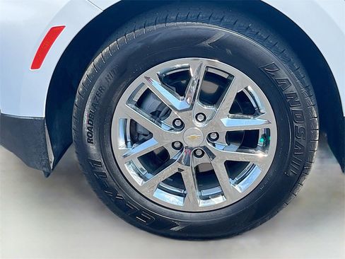 Used 2023 Chevrolet Equinox LT image 31