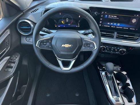 New 2026 Chevrolet Trax LT w/ LT Convenience Package FWD image 14