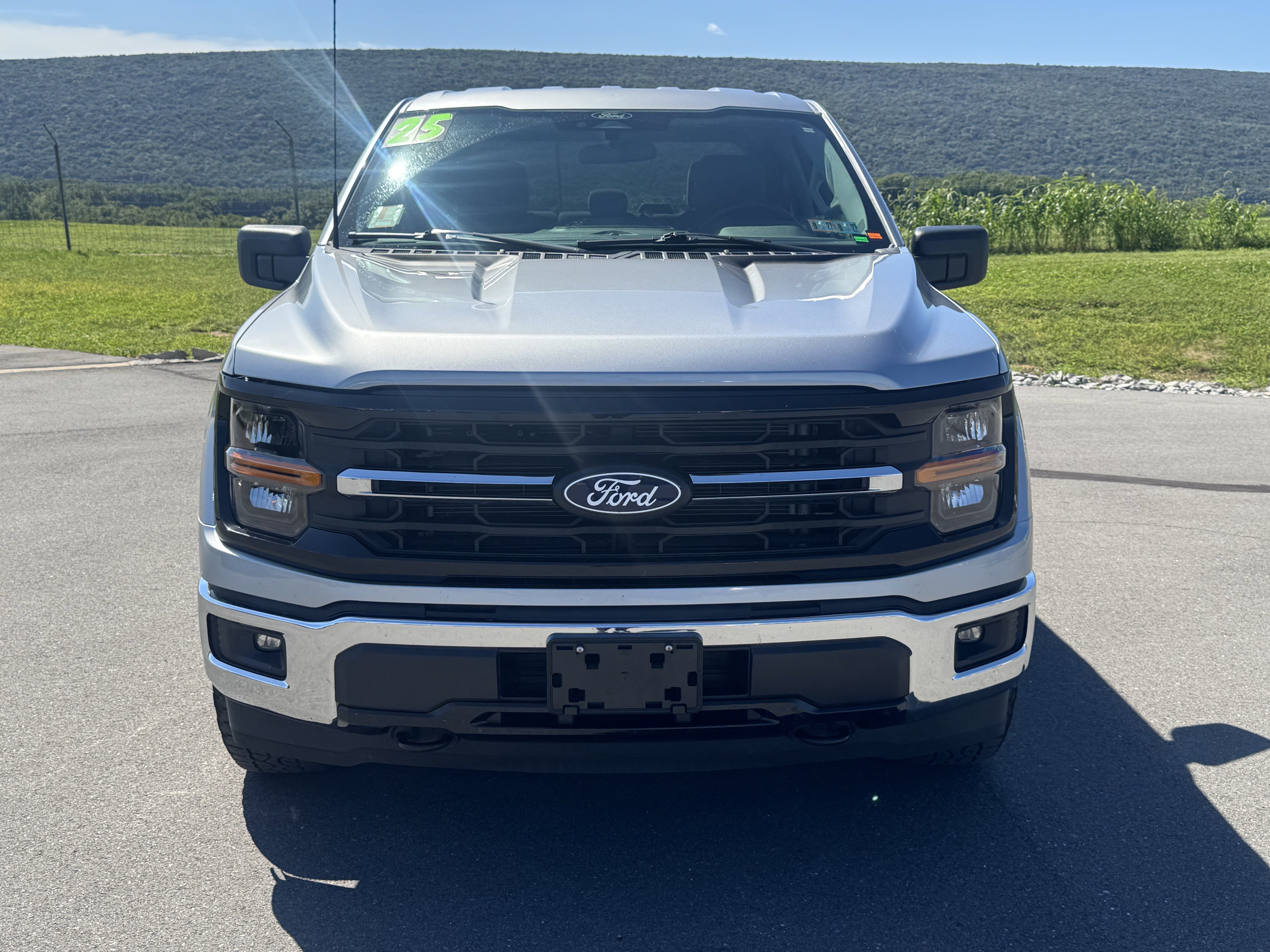 Used 2025 Ford F150 XLT w/ Equipment Group 301A Standard AWD/4WD image 9