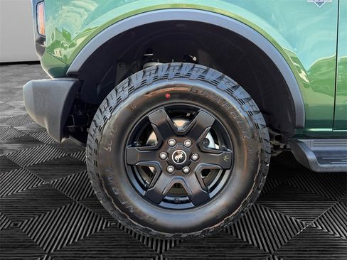 New 2025 Ford Bronco Outer Banks image 9