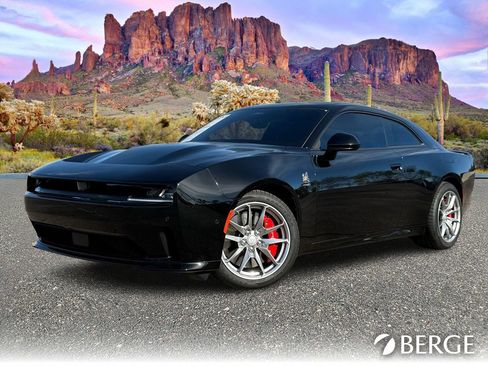 Used 2025 Dodge Charger R/T Scat Pack w/ Track Pack image 2