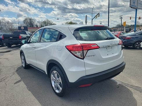 Used 2021 Honda HR-V LX image 3