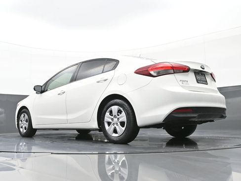 Used 2018 Kia Forte LX w/ LX Rear Camera Package image 42