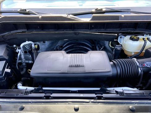 Used 2020 Chevrolet Silverado 1500 LT w/ Texas Edition AWD/4WD image 27