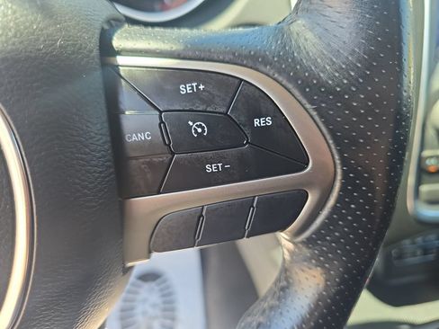 Used 2019 Dodge Durango SXT AWD/4WD image 19
