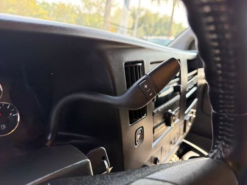 Used 2021 Chevrolet Express 3500 w/ Power Convenience Package RWD image 26