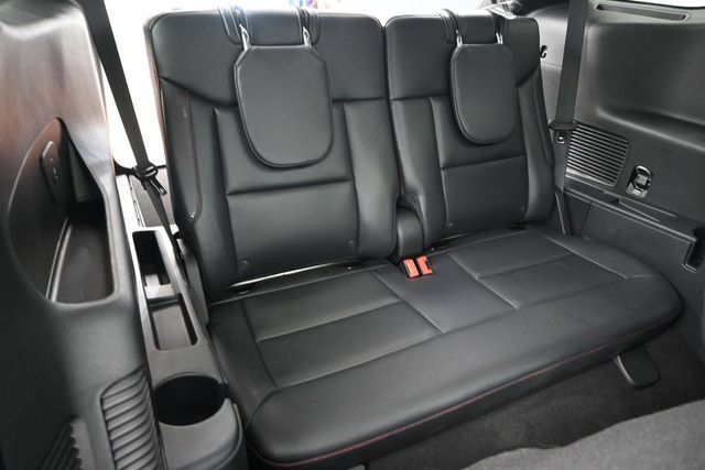 Certified 2025 Ford Explorer ST-Line w/ Premium Package AWD/4WD image 29