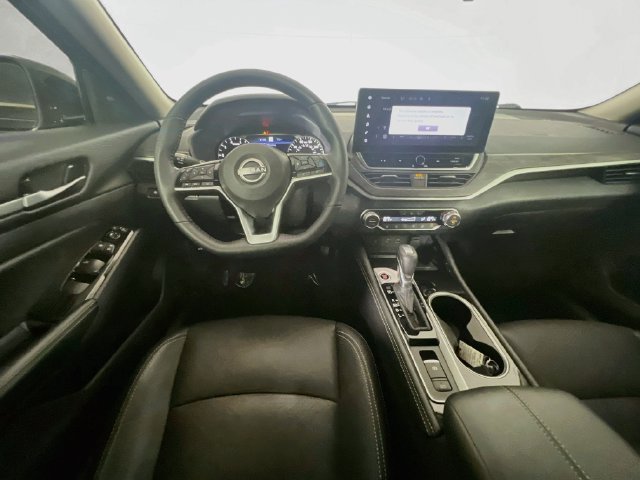 Used 2024 Nissan Altima 2.5 SL FWD image 21