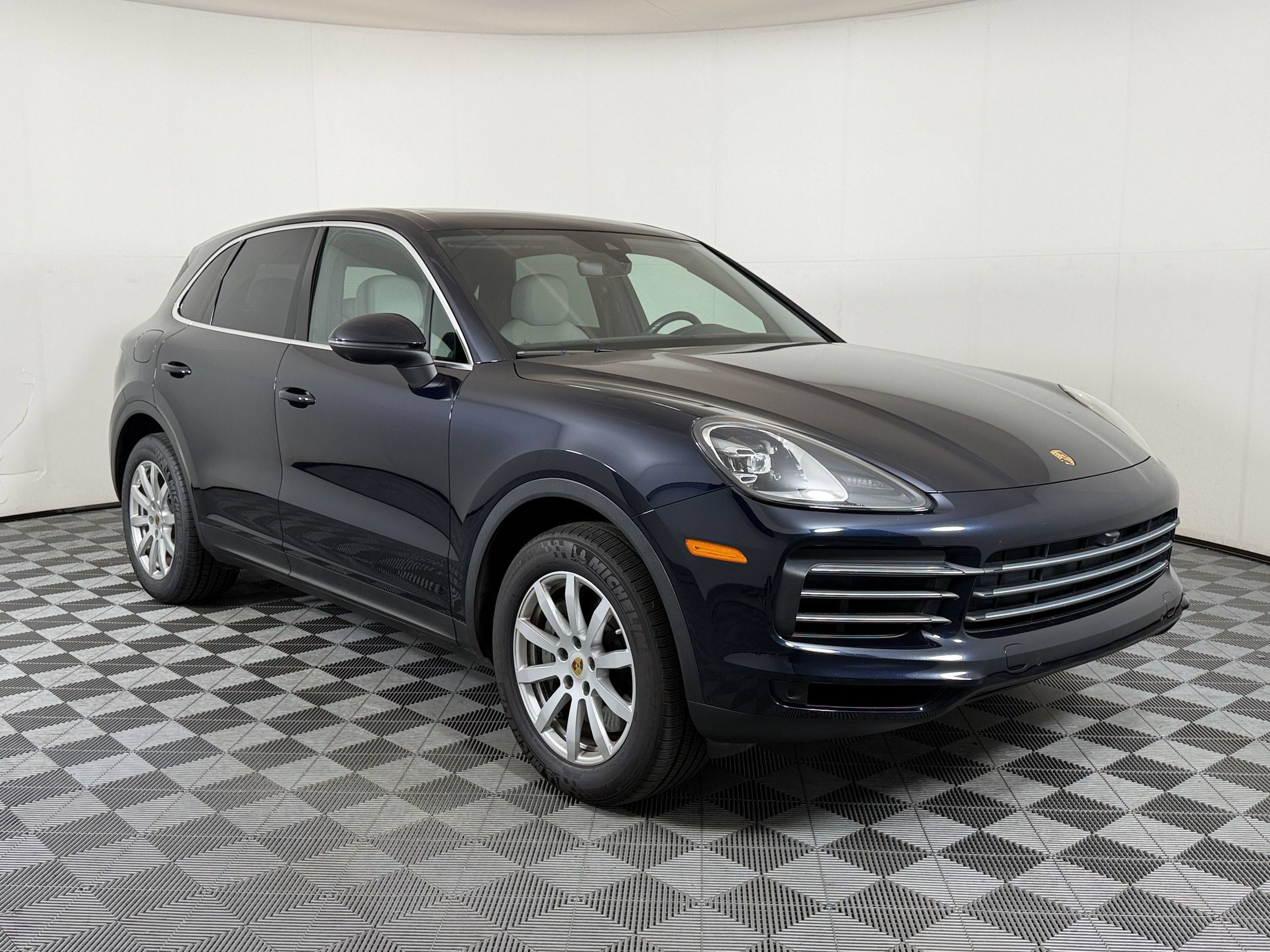 Used 2019 Porsche Cayenne S AWD/4WD image 8