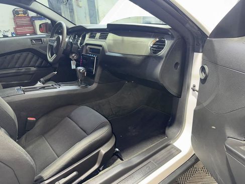 Used 2012 Ford Mustang Coupe RWD image 21