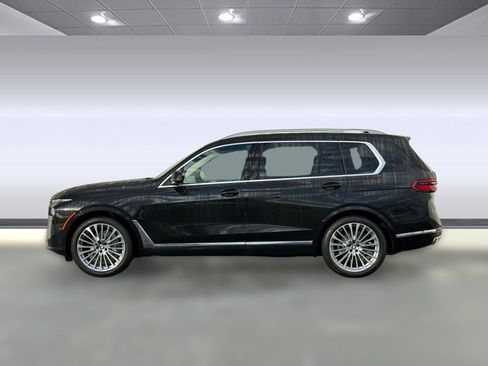 Used 2026 BMW X7 xDrive40i w/ Premium Package image 2