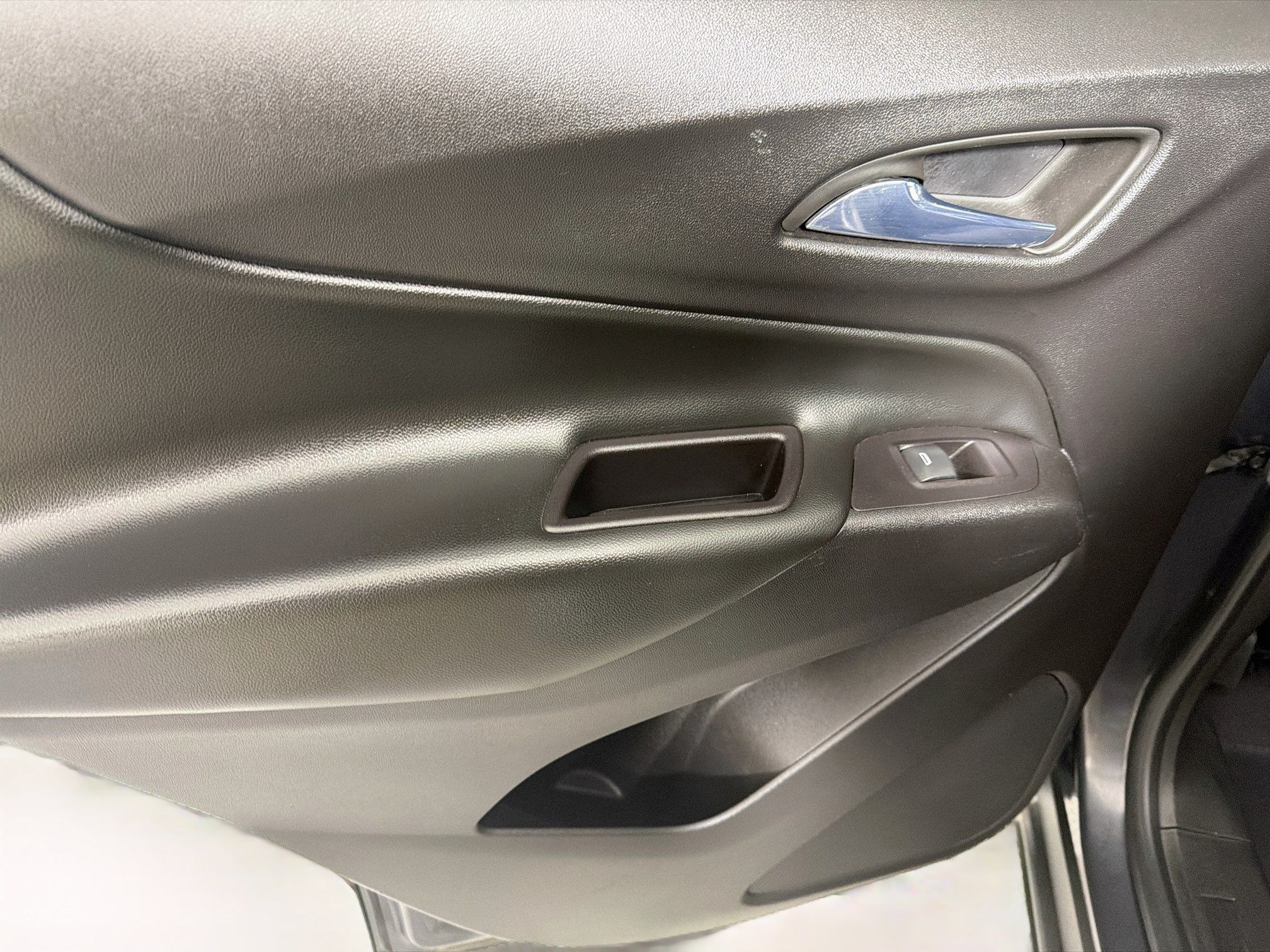 Used 2022 Chevrolet Equinox LT FWD image 24