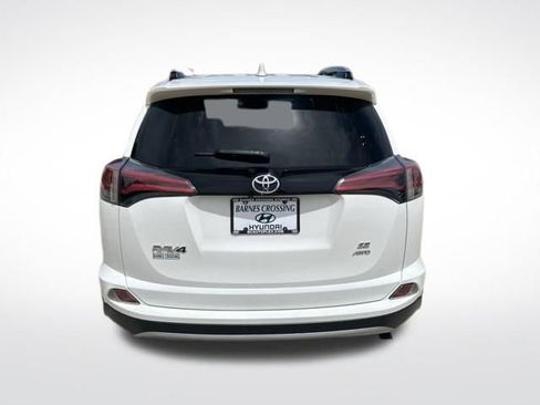 Used 2018 Toyota RAV4 SE w/ Power Extra Value Package AWD/4WD image 3