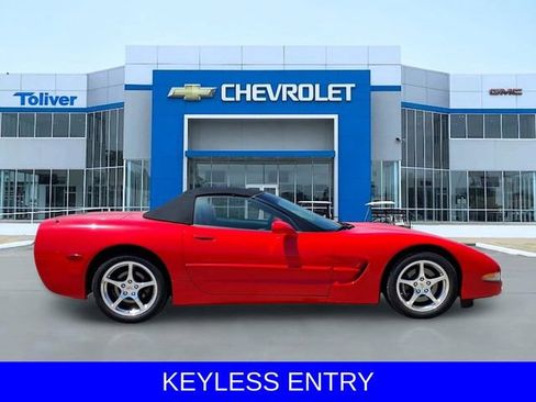 Used 2004 Chevrolet Corvette Convertible w/ Preferred Equipment Group RWD image 6