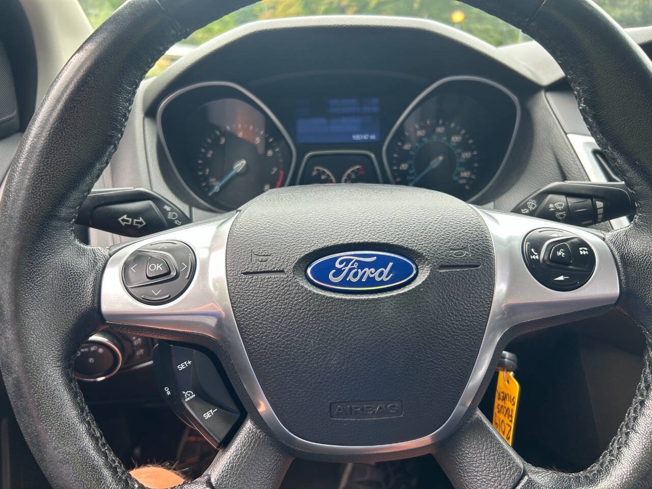 Used 2014 Ford Focus SE w/ SE Sport Package FWD image 15