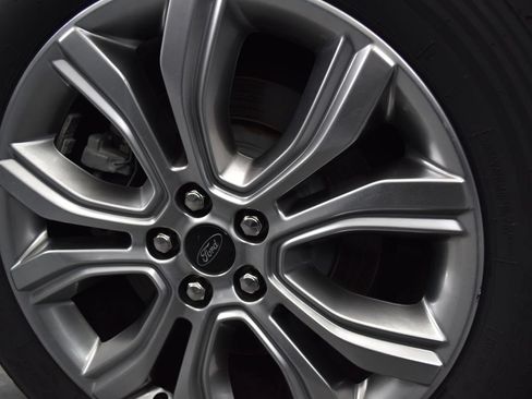 Used 2024 Ford Edge Titanium AWD/4WD image 28