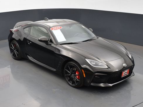 Used 2025 Toyota GR86 Premium w/ Performance Package image 23