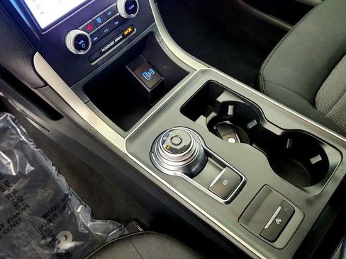 Used 2022 Ford Edge SE w/ Black Appearance Package AWD/4WD image 16