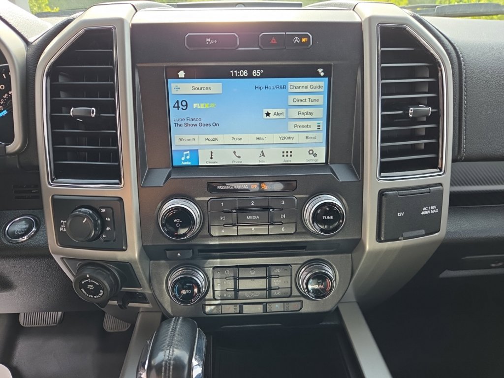 Used 2018 Ford F150 Lariat w/ Equipment Group 502A Luxury AWD/4WD image 18