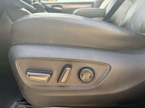Used 2022 Toyota Highlander Platinum AWD/4WD image 7