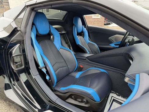 Used 2021 Chevrolet Corvette Stingray Premium Conv w/ Z51 Performance Package image 10