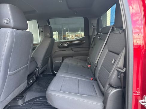 Used 2023 GMC Sierra 1500 Elevation image 32