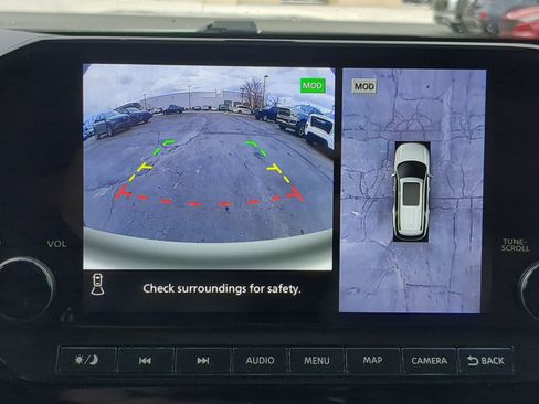 Used 2022 Nissan Pathfinder Platinum w/ Cargo Package image 23