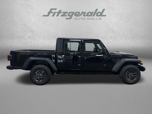 New 2025 Jeep Gladiator Sport AWD/4WD image 4