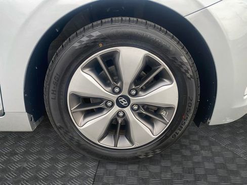 Used 2019 Hyundai Ioniq Limited image 38