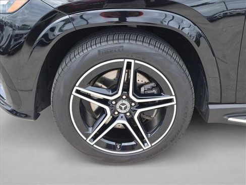 Used 2026 Mercedes-Benz GLS 450 4MATIC image 25