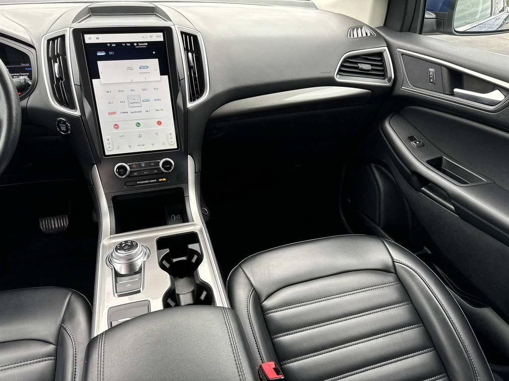 Used 2024 Ford Edge SEL AWD/4WD image 14