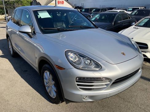 Used 2012 Porsche Cayenne AWD/4WD image 8