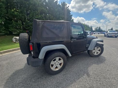 Used 2011 Jeep Wrangler Sport AWD/4WD image 5