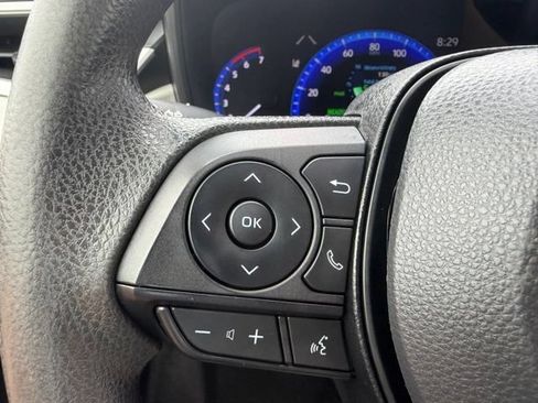 Used 2022 Toyota Corolla LE FWD image 18