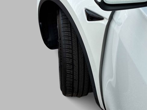 Used 2022 Tesla Model Y Performance AWD/4WD image 21