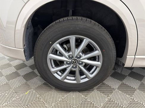 Used 2025 MAZDA CX-5 AWD 2.5 S w/ Preferred Package image 18