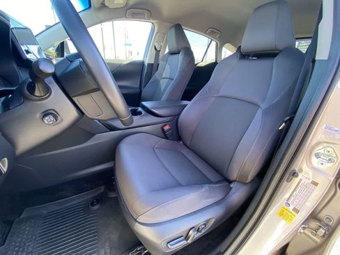 Certified 2024 Toyota Venza LE AWD/4WD image 11