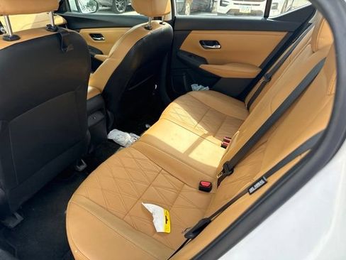 Used 2023 Nissan Sentra SV w/ SV Premium Package FWD image 17