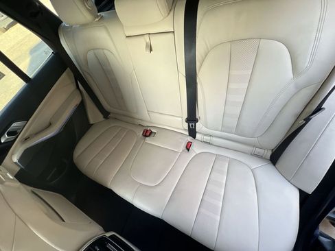 Used 2022 BMW X5 sDrive40i w/ M Sport Package image 25