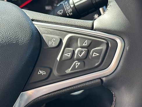 Used 2023 Chevrolet Equinox Premier AWD/4WD image 36