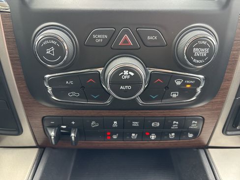 Used 2017 RAM 2500 Laramie image 17