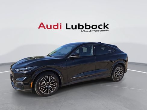 Used 2025 Ford Mustang Mach-E Premium RWD image 5