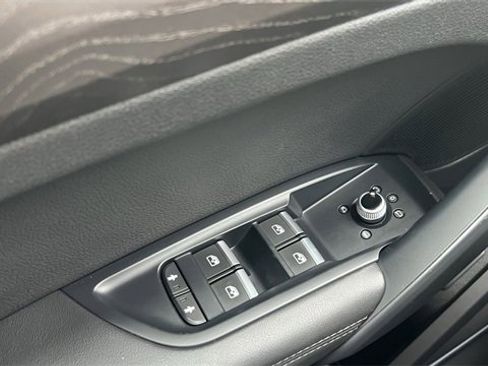 Used 2020 Audi Q5 Prestige image 32