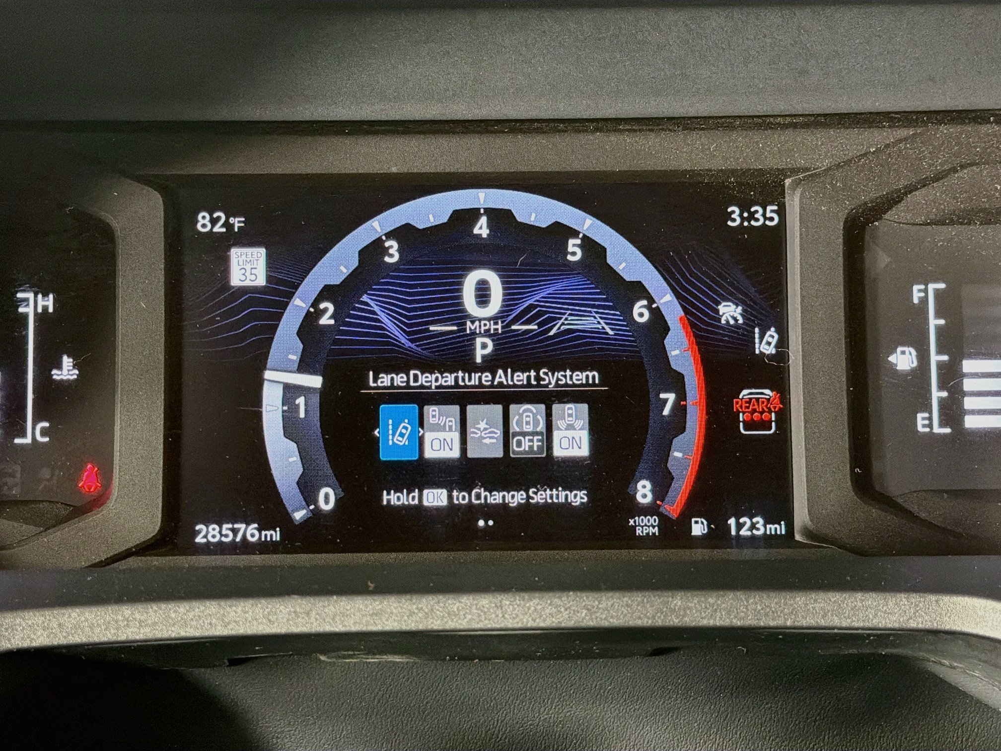 Used 2025 Toyota 4Runner SR5 AWD/4WD image 19