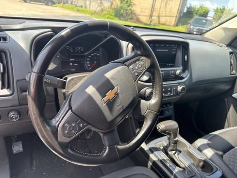 Used 2020 Chevrolet Colorado Z71 AWD/4WD image 13