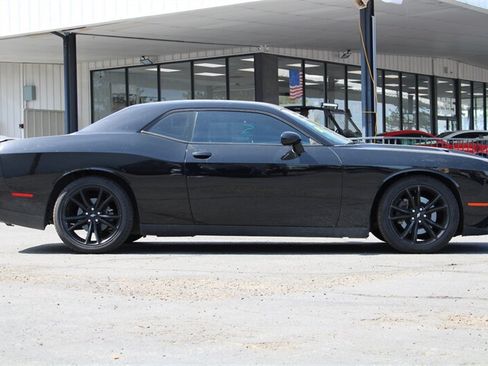 Used 2018 Dodge Challenger SXT w/ Blacktop Package RWD image 8