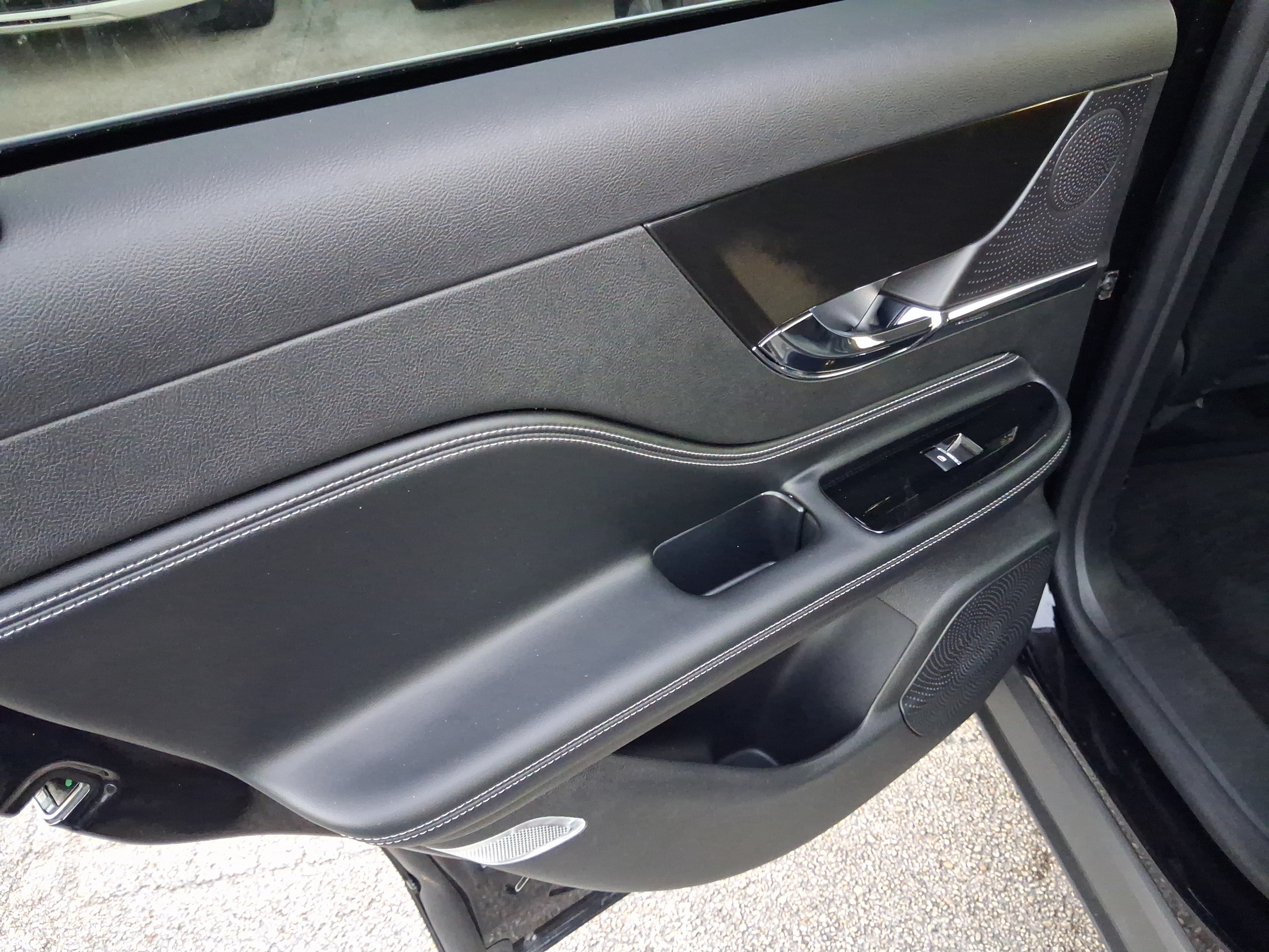 Certified 2023 Lincoln Corsair FWD image 9