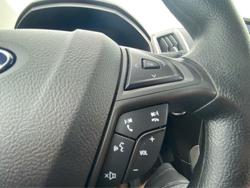 Used 2023 Ford Edge SE w/ Black Appearance Package AWD/4WD image 18