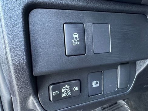 Used 2023 Toyota Tacoma SR5 image 6