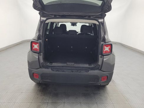 Used 2021 Jeep Renegade Latitude FWD image 29